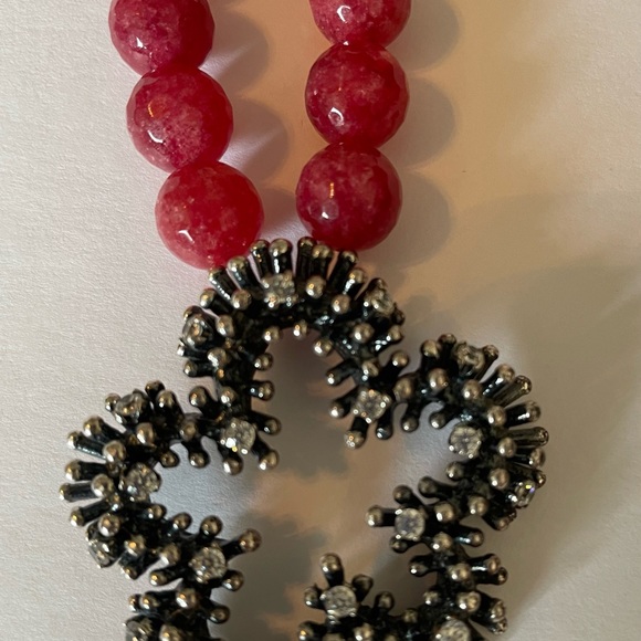 Strawberry Quartz Crystal Beads With Rhinestone Pendant. - Picture 4 of 9